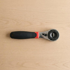 Justerbar Skiftnyckel med Ratchetfunktion – 6–22 mm